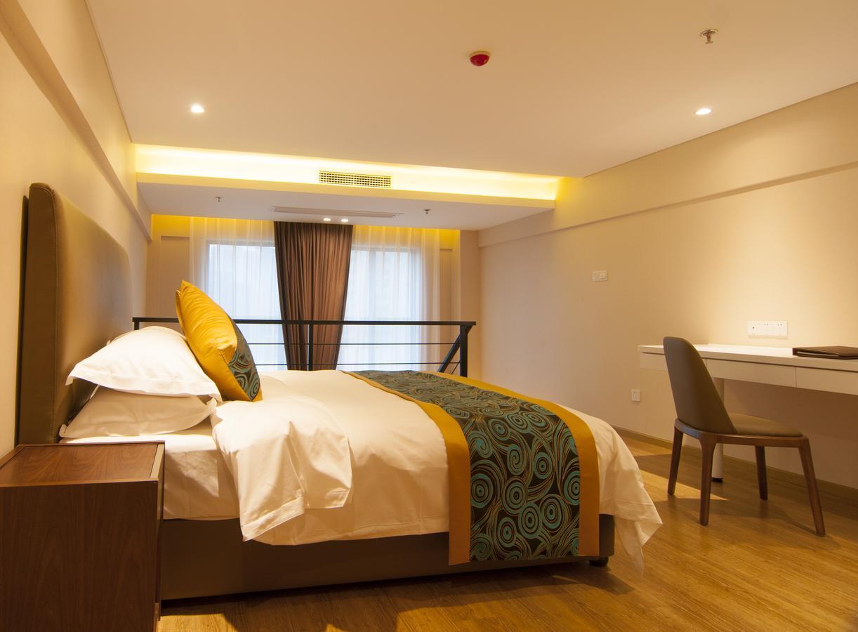 Home Plus Suite Hotel And Apartment Wuhan Eksteriør bilde