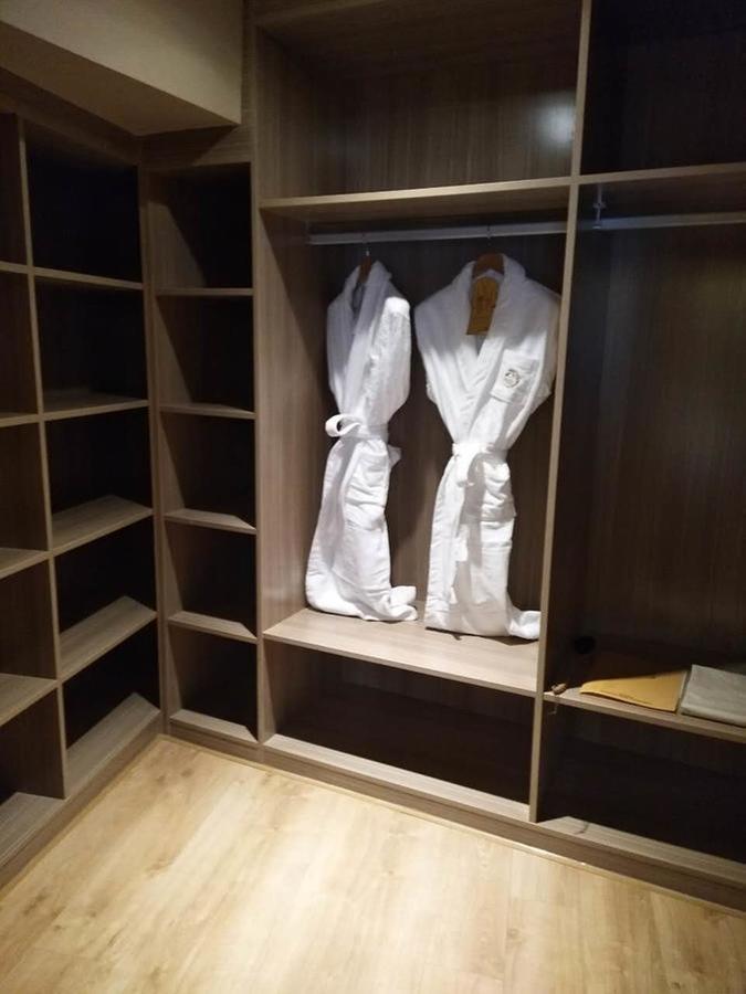 Home Plus Suite Hotel And Apartment Wuhan Eksteriør bilde